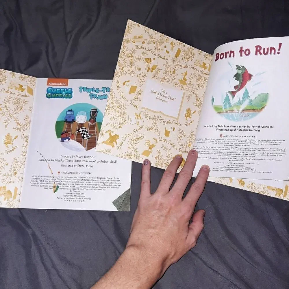 Little Golden Books - Picture 2 of 3